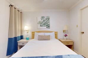 1 chambre, fer et planche à repasser, accès à Internet, literie fournie