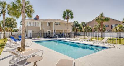 Private Beach House with pool & hot tub + Free Attraction Tickets!