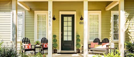 تفاصيل الفندق من الخارج