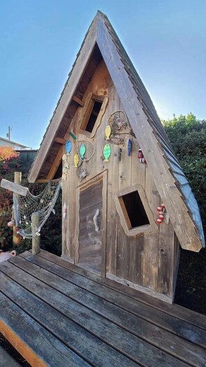 المنطقة المحيطة بالمنشأة