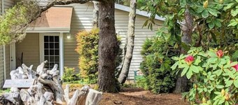 Walk to Heceta Beach, Pool table, garage, single level -Surf Sounds