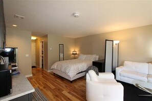 Ferros/tábuas de passar roupa, Wi-Fi, roupa de cama