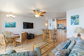 TV - Experience Oceanfront Paradise: Beautiful 1-Bedroom Retreat - Sugar Beach #524 (Kihei)