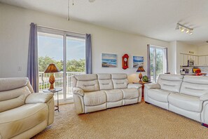 TV, lettore DVD, impianto stereo