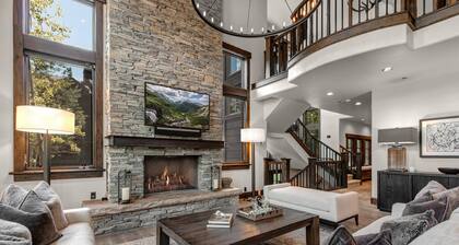 Ski In/ Out - Luxury Amenities & Design! Hot tub, Home Gym & BBQ