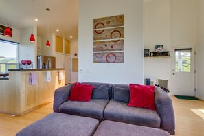 TV, fireplace, DVD player, video library