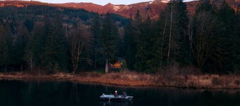 Mt. Baker Luxe Waterfront Home | Hot Tub | Acreage