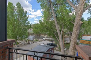 Property grounds - Best location in Salida! 2 River front decks, looks over Arkansas River waterpark! (Salida)