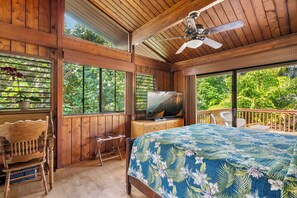 3 bedrooms, iron/ironing board, Internet, bed sheets