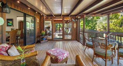 Wainiha Palms, Nestled on the tropical north shore