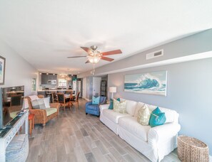Smart TV - "Shoreline Townhomes #10" | Steps to the Beach | Beautiful views from 2nd and 3rd balconies (Inlet Beach)