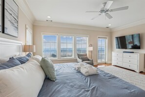 6 عدّة غرف نوم ومكواة/لوح كي وواي فاي مجانًا وملاءات أسرّة