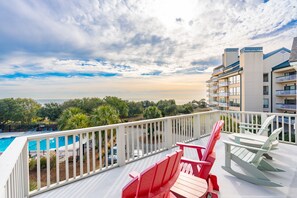 Property grounds - Stunning Ocean Views, Just steps to the Pool! 32 Ocean Pt (Isle of Palms)