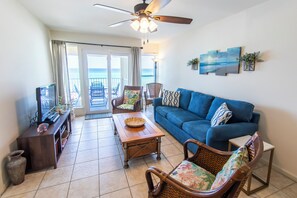TV, DVD player - Whispering Sands #202 - Lovely Gulf Front Condo, Amazing Gulf Views, Dune Allen (Santa Rosa Beach)