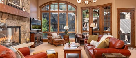 Smart TV, fireplace, DVD player