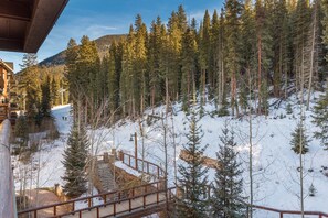 Property grounds - True Ski-In/Ski-Out w/ Two Balconies & Just a Short Walk to Shops and Dining (Keystone)