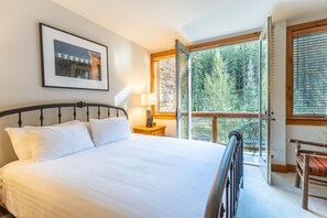 3 chambres, fer et planche à repasser, accès Internet, draps fournis