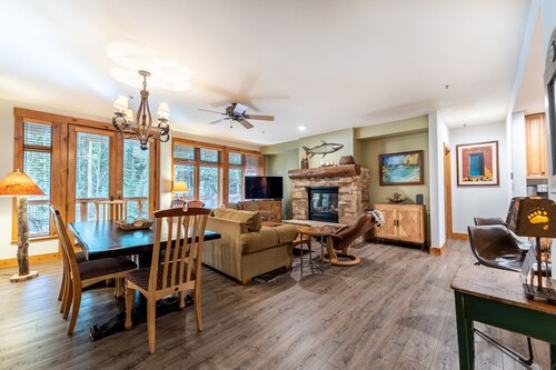 True Ski-In/Ski-Out w/ Two Balconies & Just a Short Walk to Shops and Dining