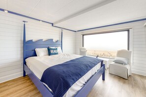 2 bedrooms, iron/ironing board, Internet, bed sheets