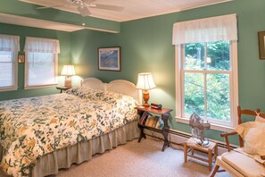 5 bedrooms, iron/ironing board, free WiFi