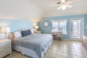 10 bedrooms, Internet, bed sheets - Gulf Front, Perfect For Weddings & Reunions- Pet Friendly. 3 Separate Condos. (Santa Rosa Beach)