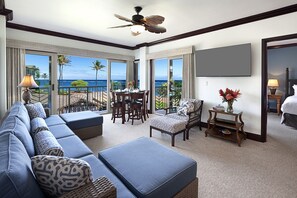 Smart TV, books - H302 - Stunning Ocean View Corner Suite at The Waipouli Beach Resort - Sleeps 4 (Kapaa)