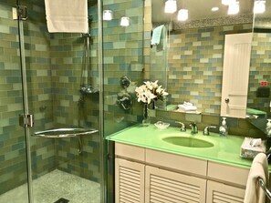 Shower, towels
