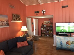 Smart TV, DVD player