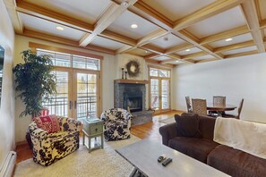 TV, fireplace, DVD player