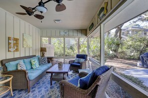 Smart TV, DVD player