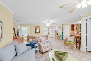 TV, DVD player - ☀️Steps to Beach-Pool-Grayton Beach-30A-Heron's Watch (Santa Rosa Beach)