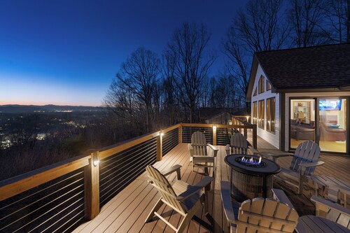 Sunset Peaks - hieno vuoristomaisemat erittäin kätevä South Asheville sijainti!