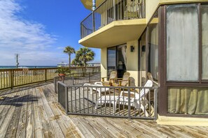 Terrace/patio - Sunbird Beach Resort Condo with Shared Pool & Beach Access (Panama City Beach)
