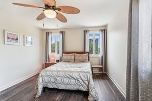 4 habitaciones, tabla de planchar con plancha, wifi y ropa de cama 