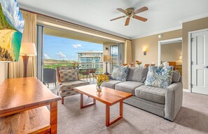 Fernseher, DVD-Player, Stereoanlage