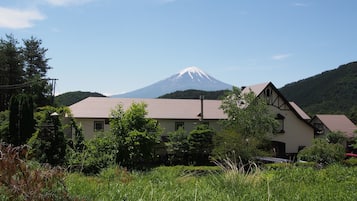 施設の正面
