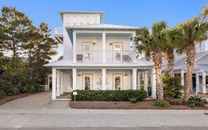 Exterior - The Loopy Crab - Seacrest Beach home large private pool, Lagoon Pool 4 bikes! (Seacrest Beach)