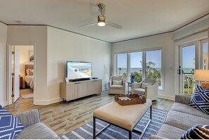 Smart TV - Lovely & spacious 4th Floor Oceanfront Villa! Great Palmetto Dunes Location! (Hilton Head Island)