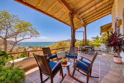 Impeccable Private Villa with Awe-Inspiring Views