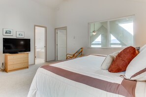 3 habitaciones, escritorio, internet y ropa de cama 