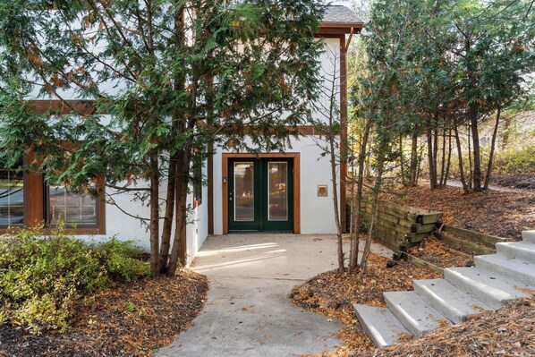 تفاصيل الفندق من الخارج