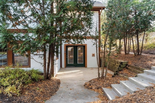 Slopeside Retreat – Disciples 612