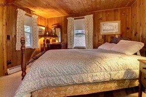 3 bedrooms, internet, bed sheets
