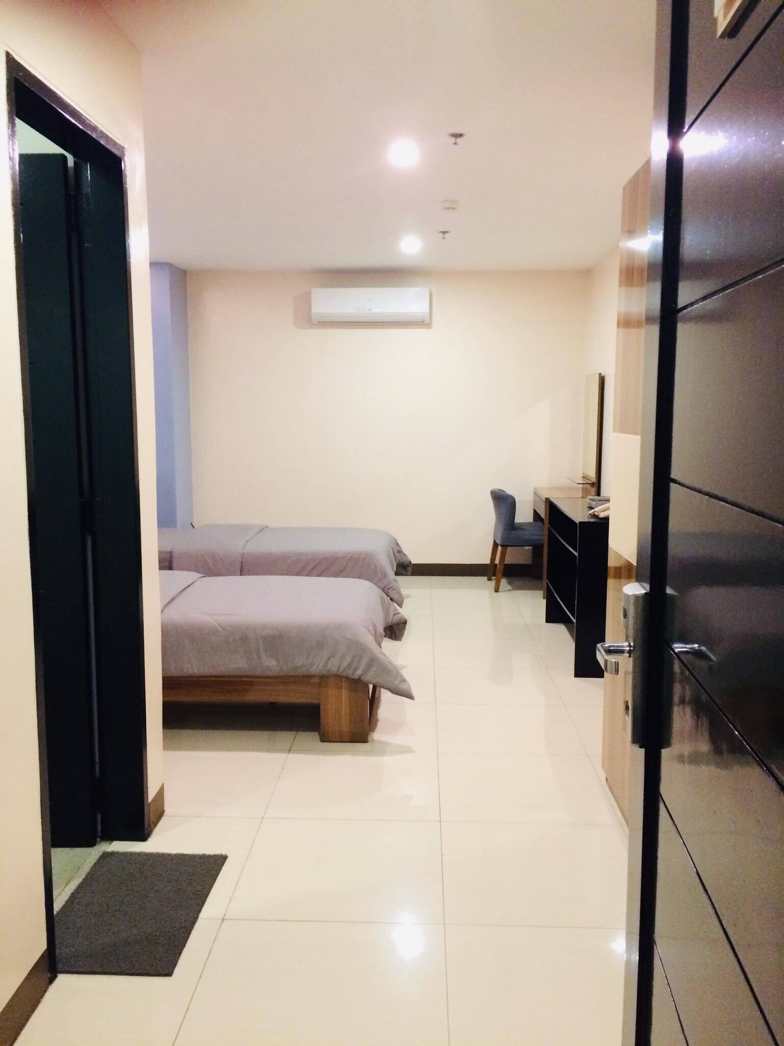 Habitación estándar con 2 camas individuales | Escritorio, wifi gratis, ropa de cama