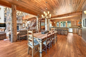 Dining - Bullshead By Tahoe Getaways - Pet-Friendly 4700SQ FT Luxury Riverfront Estate w Hot Tub (Olympic Valley)