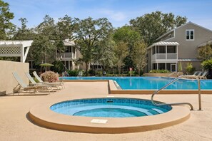 A heated pool - Family-Friendly 4BR Cottage with Pool View - Hidden Dunes Resort (Miramar Beach)