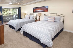2 bedrooms, desk, iron/ironing board, WiFi