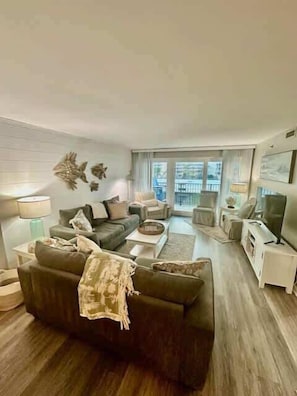 Smart TV - Sea Oats 408 Gulf front condo (Fort Walton Beach)