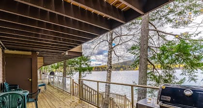 Lakefront condo near ski resort with pool, hot tub & nearby beach