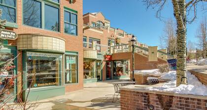 Heart of Breckenridge: Mountain Views, Walk to Lifts